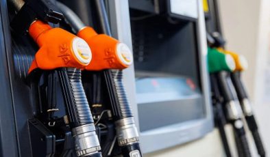 Benzine Gelen Son Zamla Birlikte Litre Fiyatında Vergi Yükü Alarm Veriyor